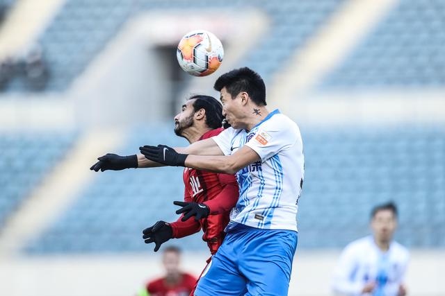 广西梧州半程马拉松火热开赛 万名跑者竞速“岭南古郡”