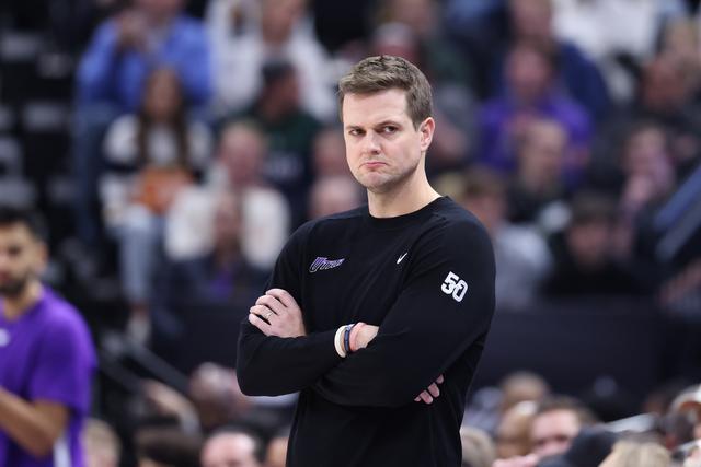 胡金秋20分李凯尔16分 中国男篮力克安哥拉